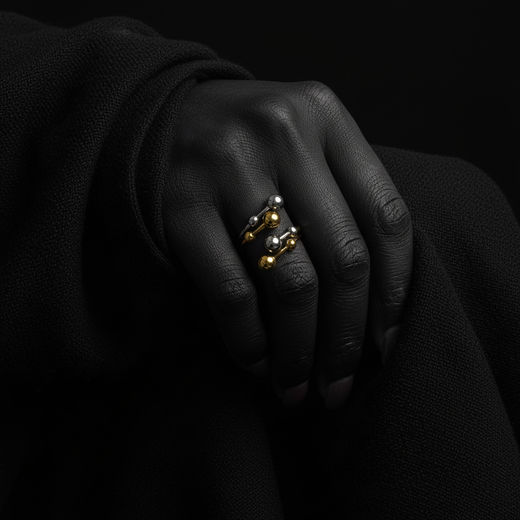 JEWELIXIRS Orbital Swirl Ring