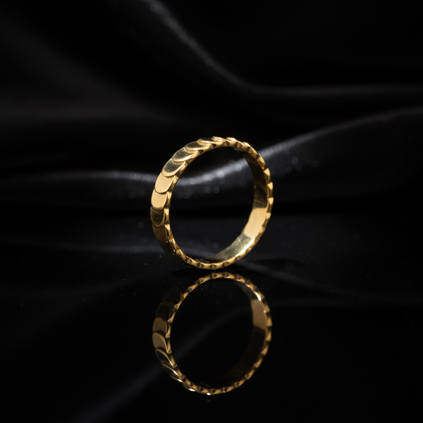 JEWELIXIRS Scallop Edge Ring