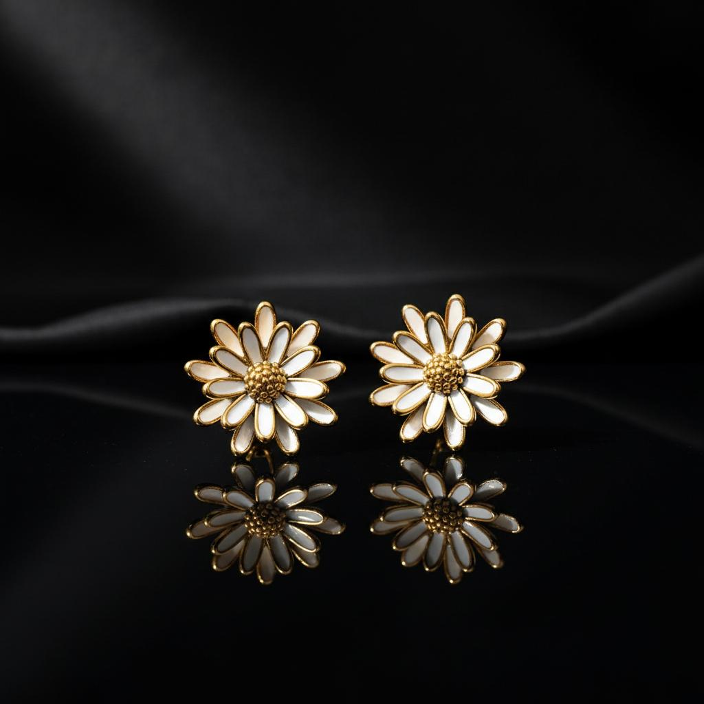JEWELIXIRS Daisy Bloom Stud Earring