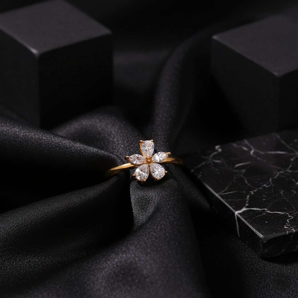 JEWELIXIRS Daisy Bloom Ring