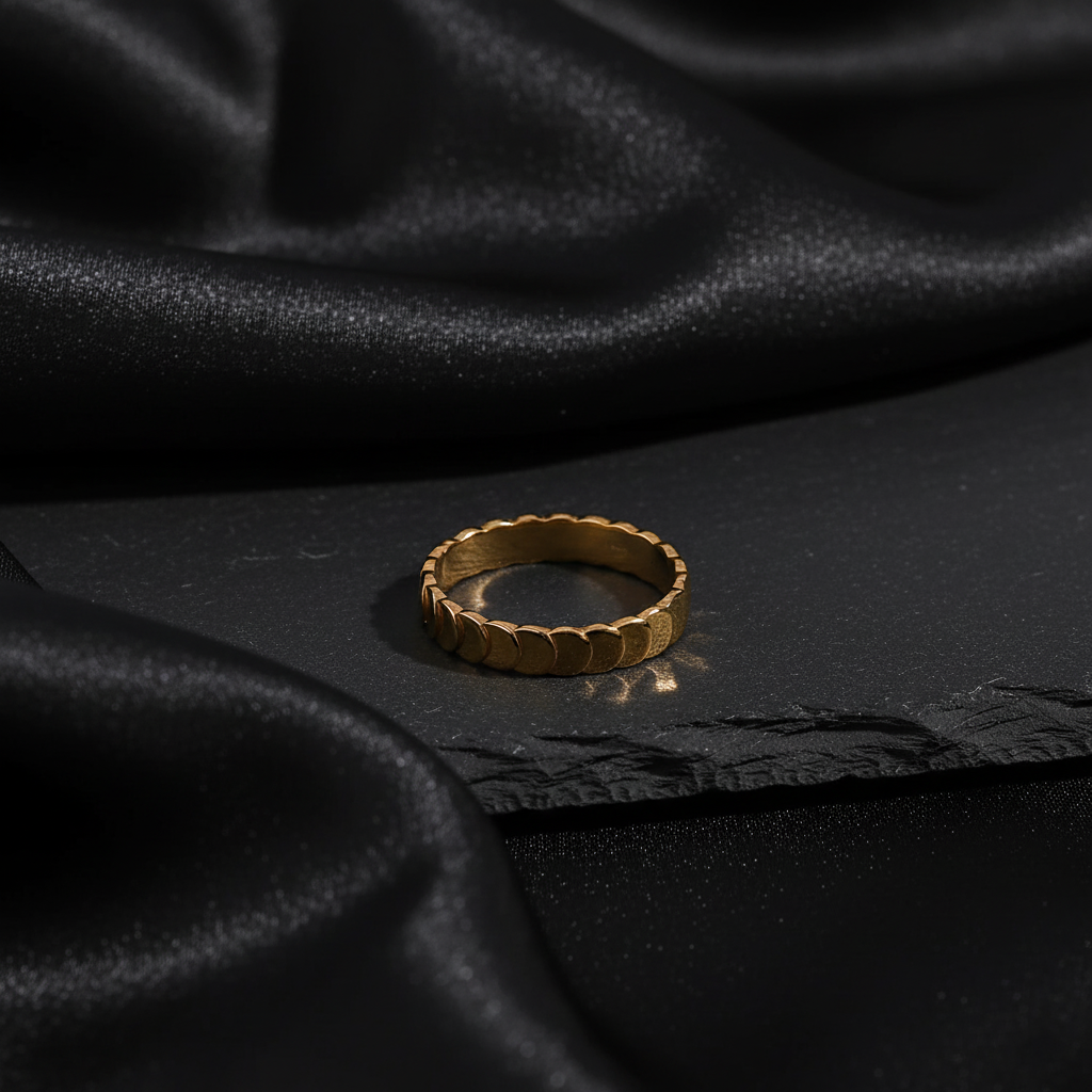 JEWELIXIRS Scallop Edge Ring