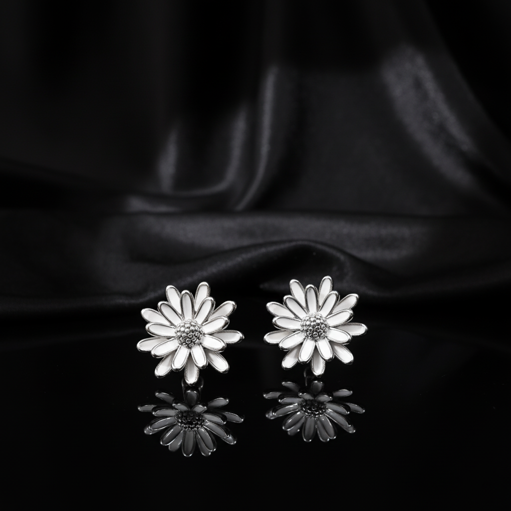 JEWELIXIRS Daisy Bloom Stud Earring