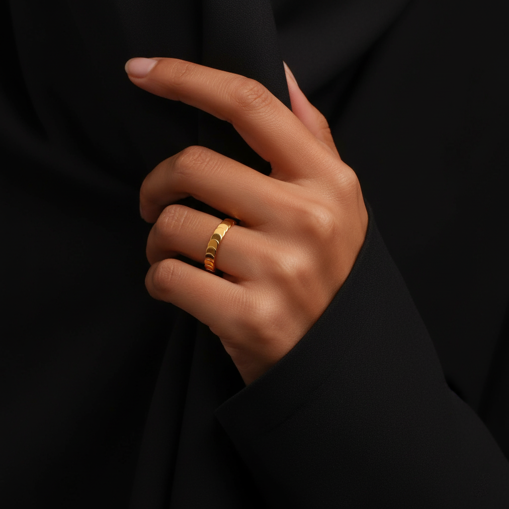 JEWELIXIRS Scallop Edge Ring