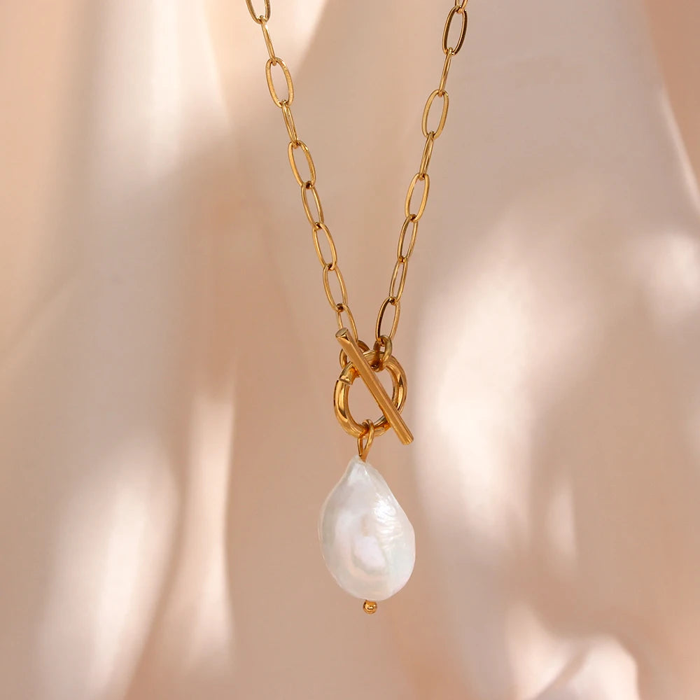 JEWELIXIRS Pearl Toggle Necklace
