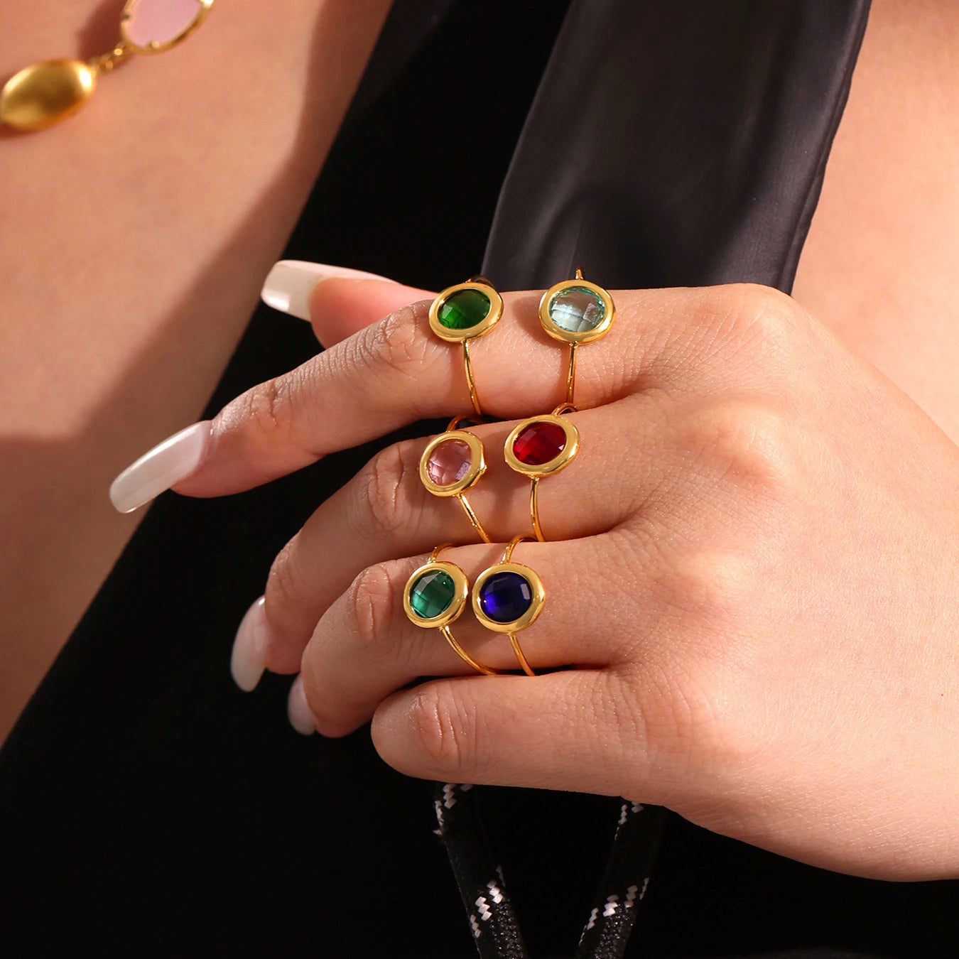 Nivora Stainless Steel Round Women Thin Rings Wedding Shine Multicolored Glass Open Rings For Women Engagement Jewelry Gifts